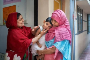 গরমে নবজাতক ও শিশুর যত্নে যা করবেন, যা করবেন না